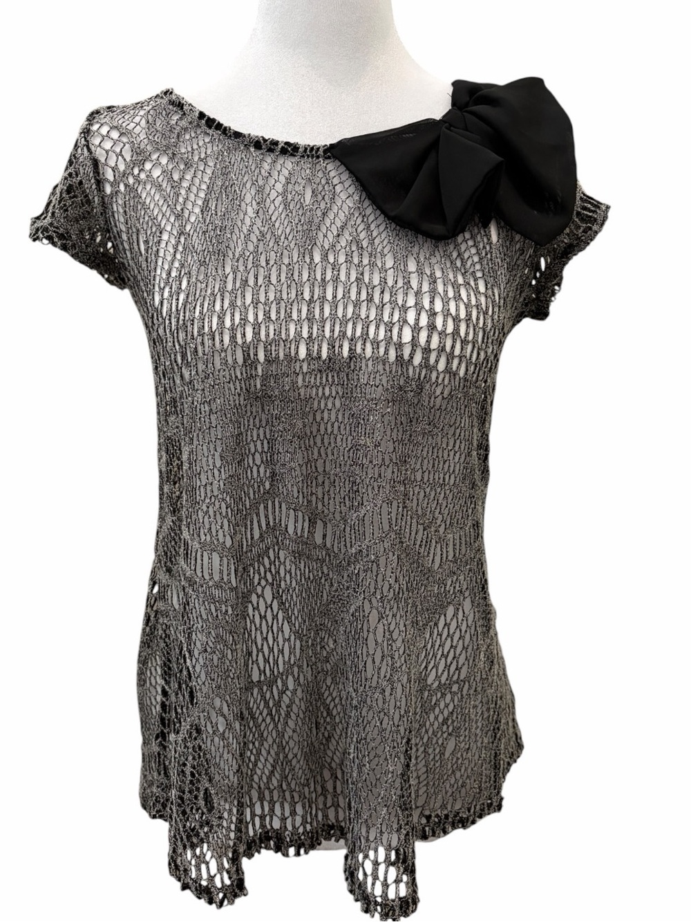 Bella D Open Knit Mesh Crochet Top Bow Split Back Small Whimsigoth Gothic Y2K